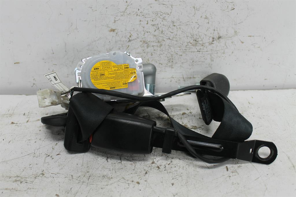 Used Ssangyong, Actyon Seat Belt Rh Front Assy (Belt And Stalk) 100 150 Series 01/05 01/17 2012 – image 1 - All Good Parts