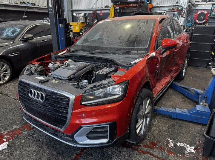 Used Audi, Q2 Left Headlamp , Ga, Halogen Type, 10/16-01/21 – main images - All Good Parts