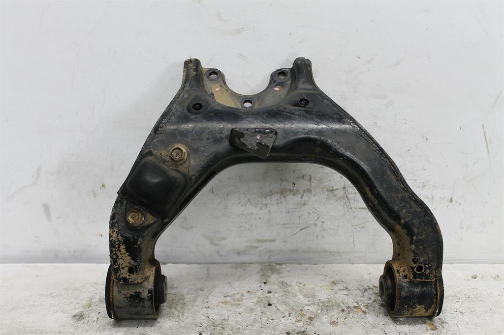 Used Mitsubishi, Triton Right Front Upper Control Arm 2Wd Ml Mn 07/06 04/15 2010 – image 1 - All Good Parts