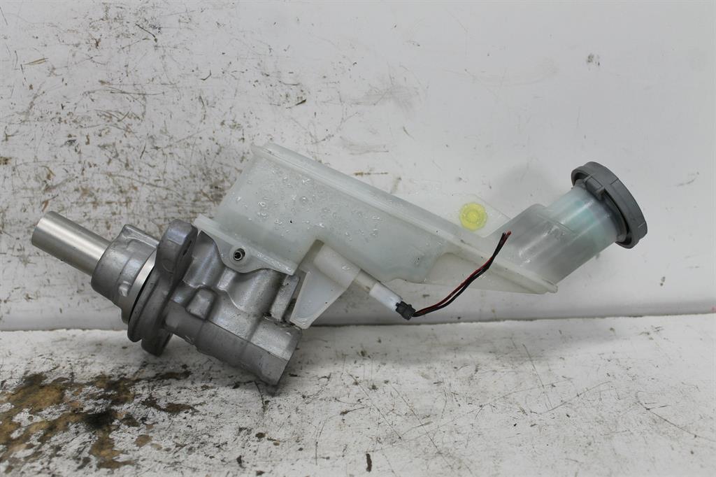 Used Suzuki, Swift Master Cylinder Fz 02/11 03/17 2014 – image 1 - All Good Parts