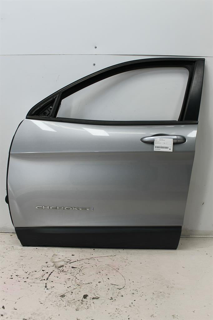Used Jeep, Cherokee Left Front Door Kl 02/14 11/22 2016 – image 1 - All Good Parts