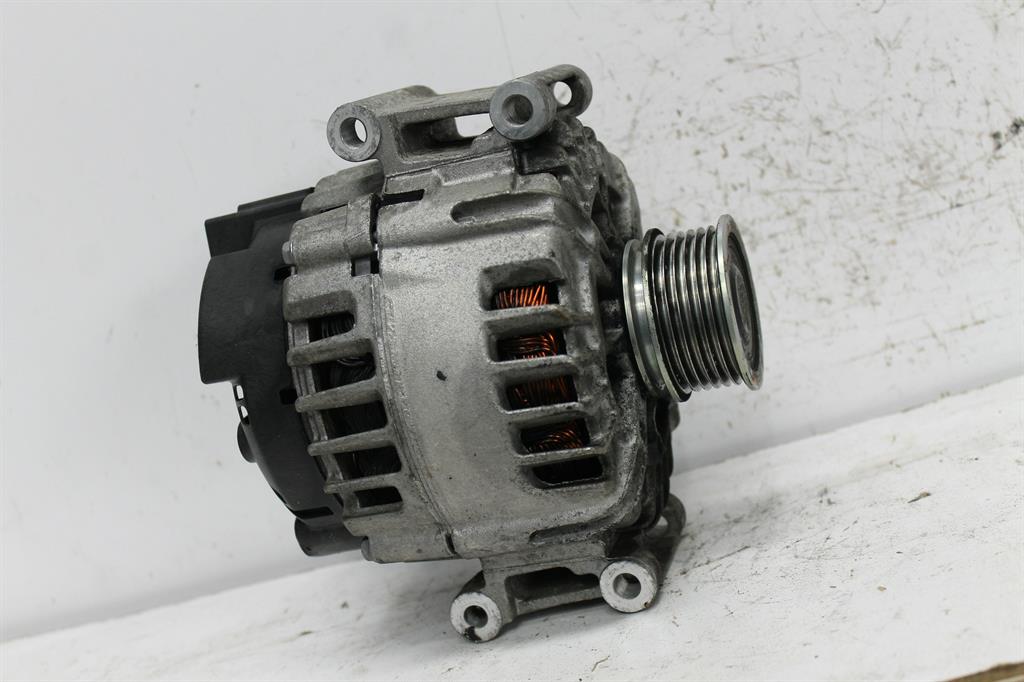 Used Volkswagen, Passat Alternator Petrol 1.8 Valeo P/N 06J903023Q 140Amp 3C/Mk6 B7 12/12 2014 – image 1 - All Good Parts