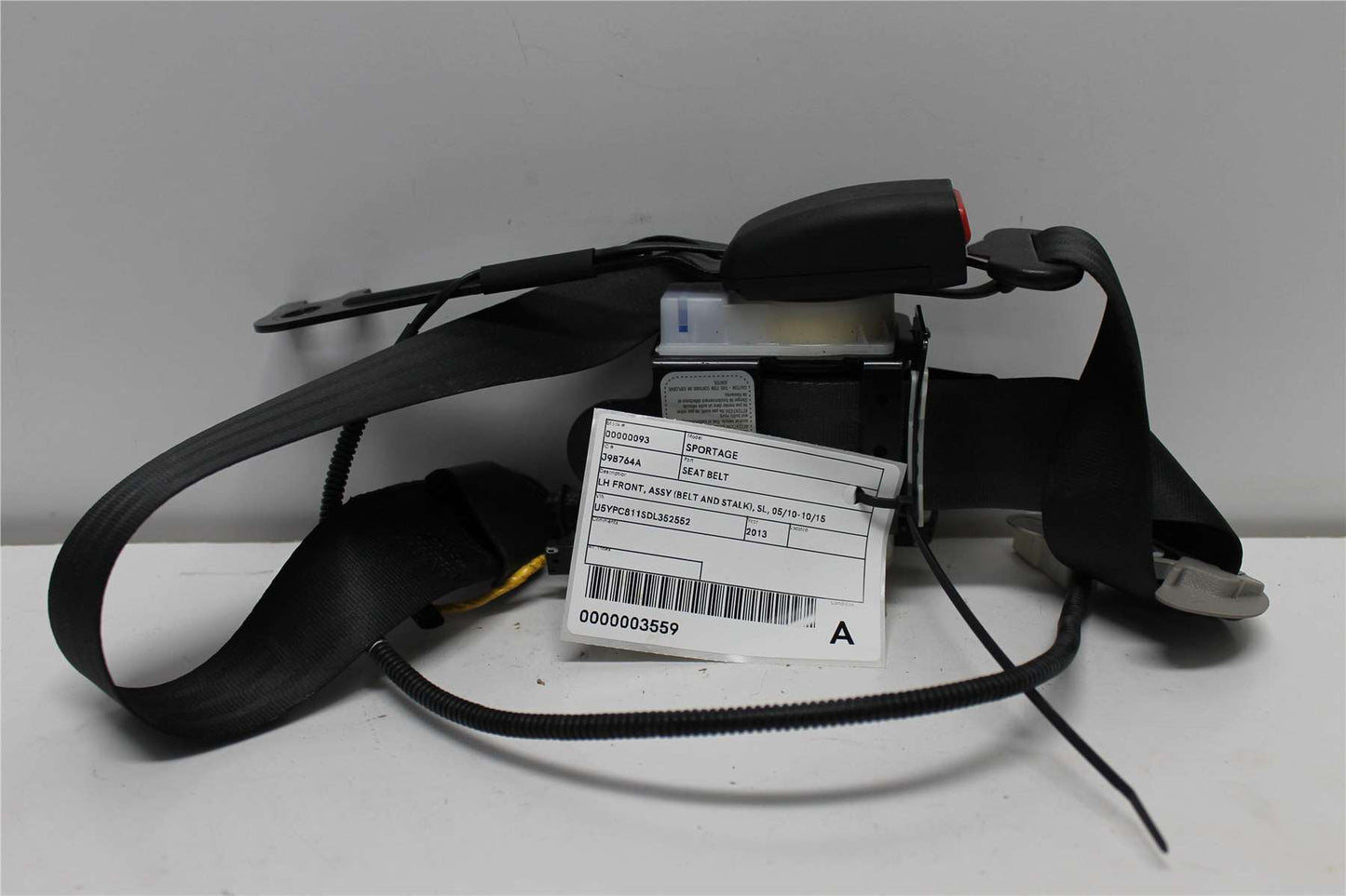 Used Kia, Sportage Seat Belt Lh Front Assy (Belt And Stalk) Sl 05/10 10/15 2013 – image 1 - All Good Parts