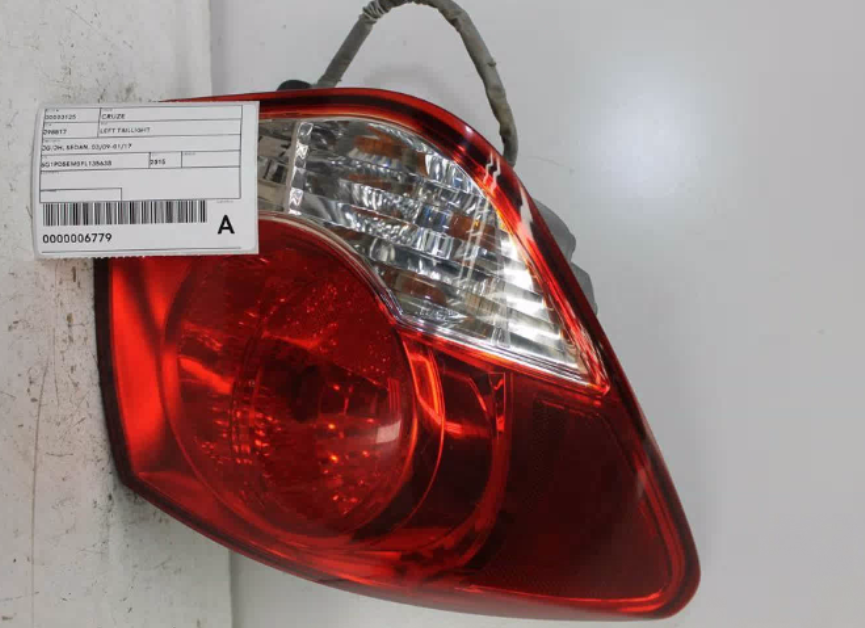 Used Holden, Cruze Left Taillight Jg/Jh Sedan 03/09 01/17 2015 – image 1 - All Good Parts