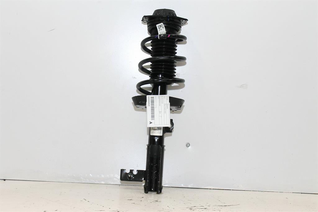 Used Holden, Equinox Right Front Strut Eq 09/17 12/20 2019 – image 1 - All Good Parts