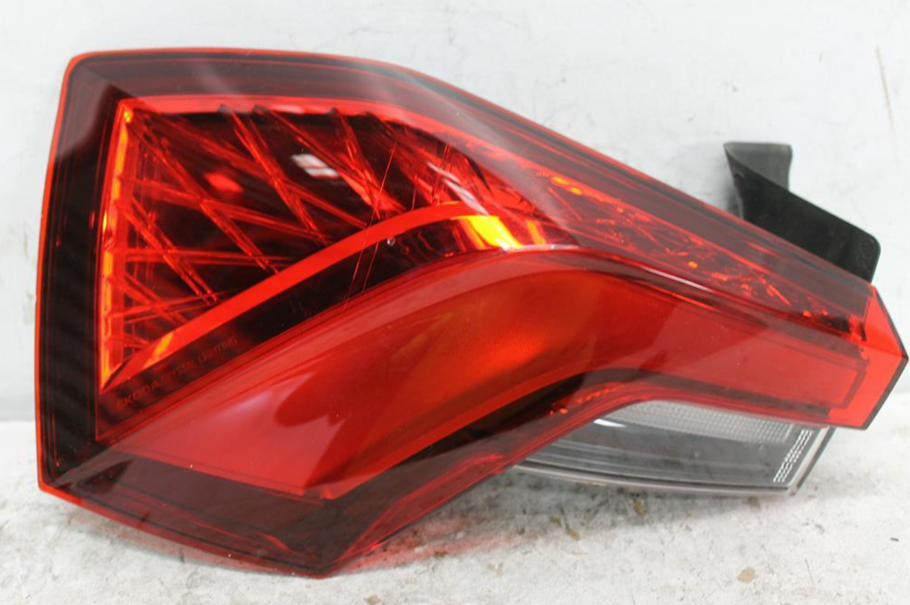 Used Skoda, Kamiq Left Taillight Nw In Body Led Type 06/20 2020 – image 1 - All Good Parts