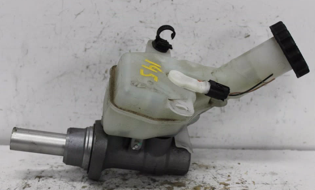 Used Peugeot, 4008 Master Cylinder 05/12 12/17 2016 – image 1 - All Good Parts