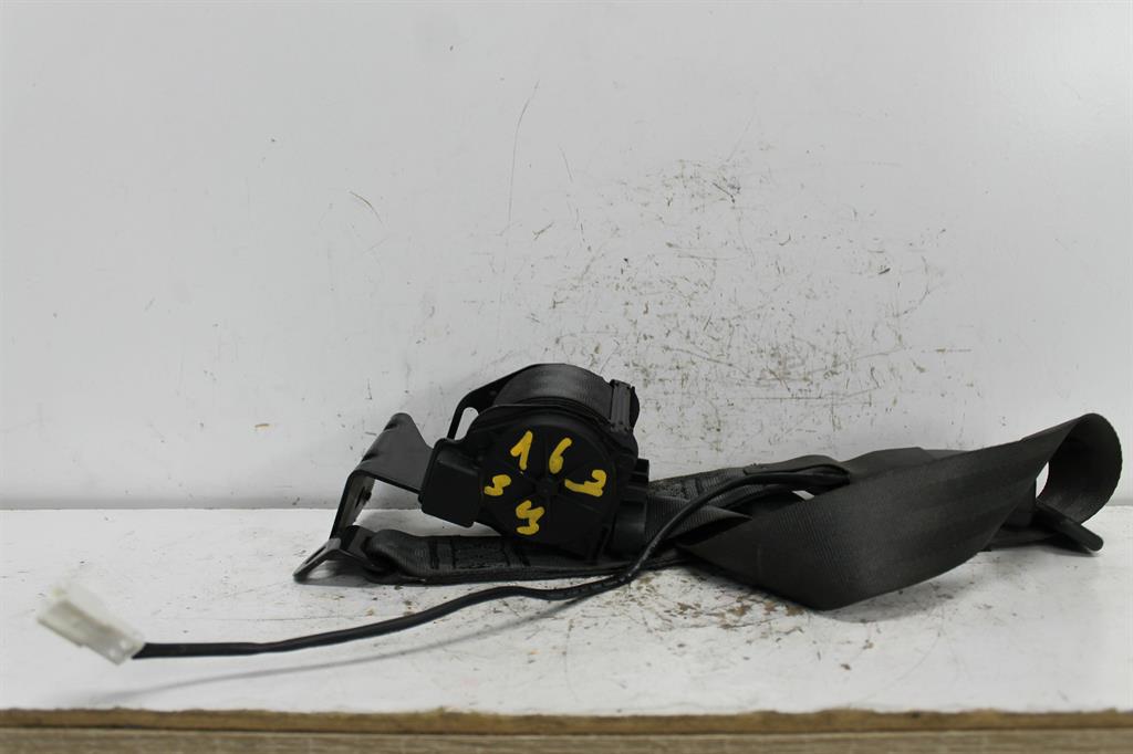 Used LDV, T60 Seat Belt Centre Rear Assy (Belt And Stalk) Sk8C 07/17 2022 – image 1 - All Good Parts