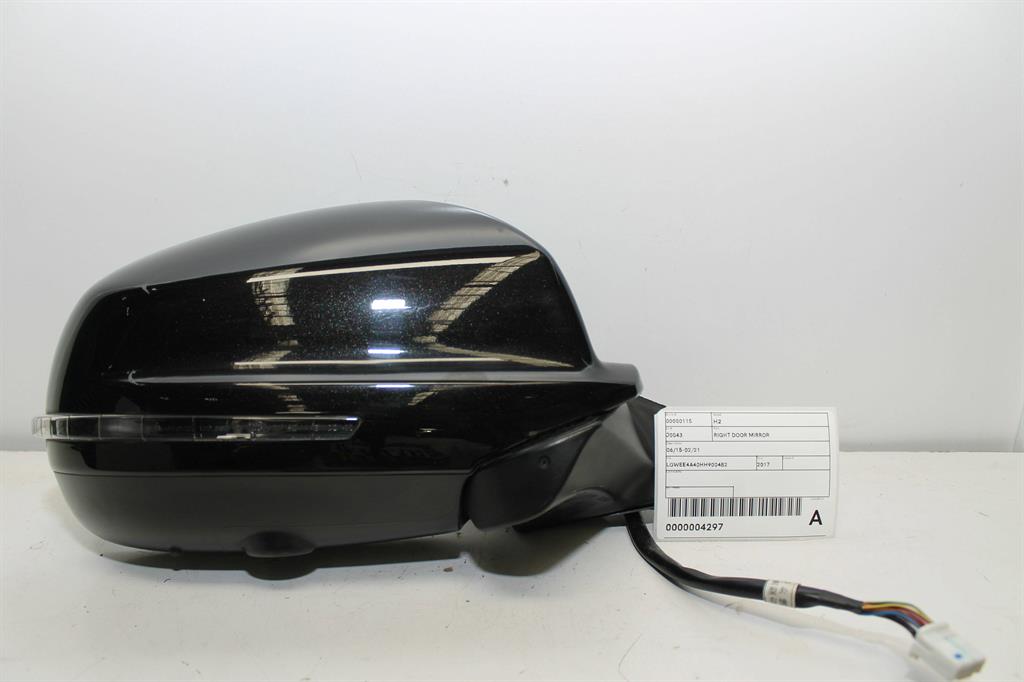 Used Haval, H2 Right Door Mirror W/ Camera 06/15 02/21 2017 – image 1 - All Good Parts