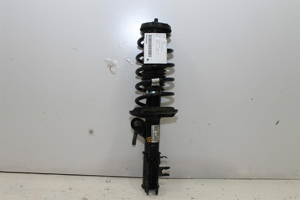 Used Holden, Trax Right Front Strut Tj Series 1.4/1.8 08/13 12/20 2018 – image 1 - All Good Parts