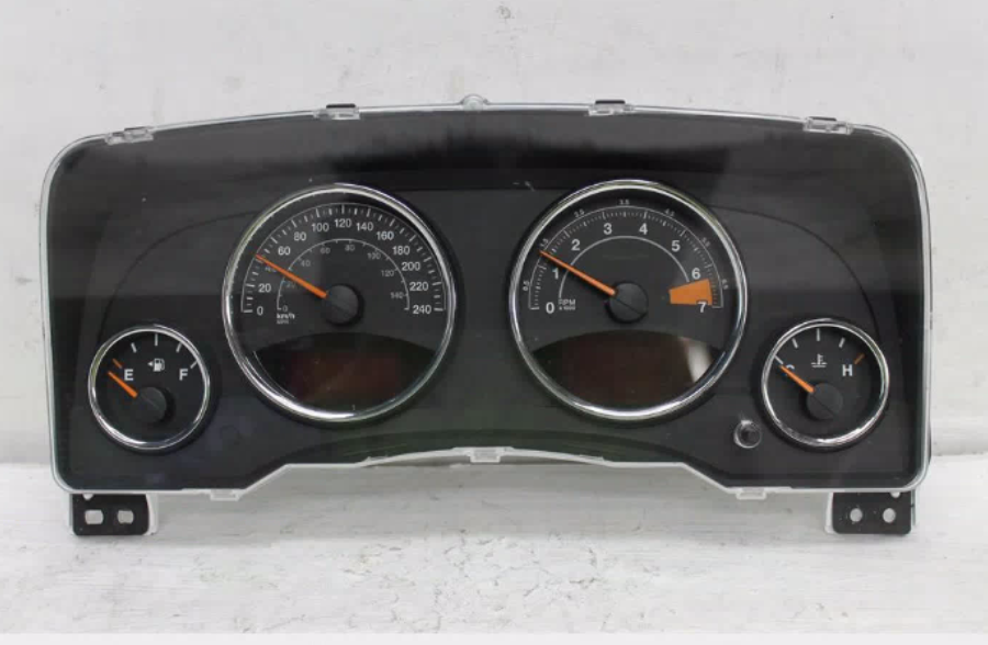 Used Jeep, Compass Instrument Cluster Auto Petrol 07/13 12/16 2014 – image 1 - All Good Parts