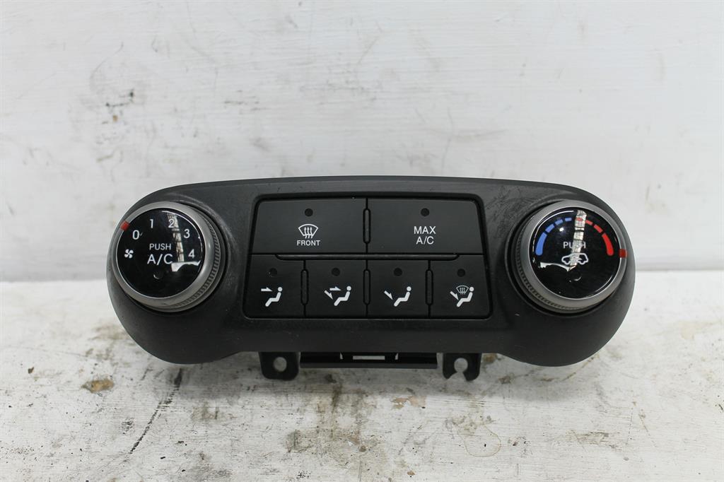Used Hyundai, IX35 Heater/Ac Controls Lm Series Standard Type (2 Buttons On Top) 11/09 09/13 2010 – image 1 - All Good Parts