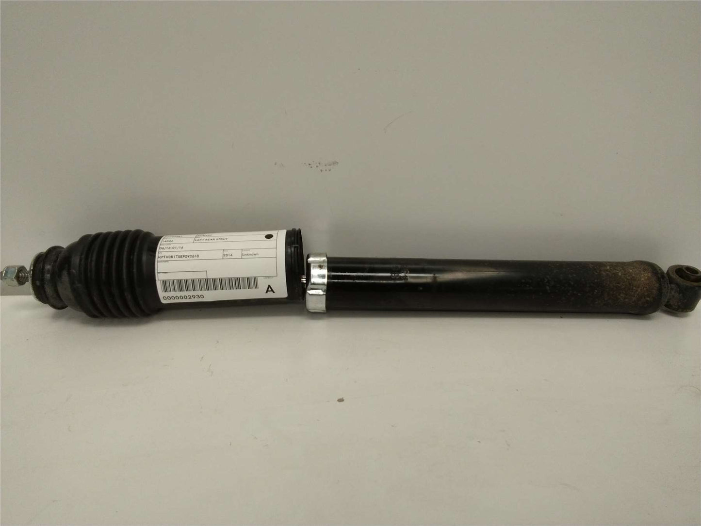 Used Ssangyong, Stavic Left Rear Strut 06/13 01/16 2014 – image 1 - All Good Parts