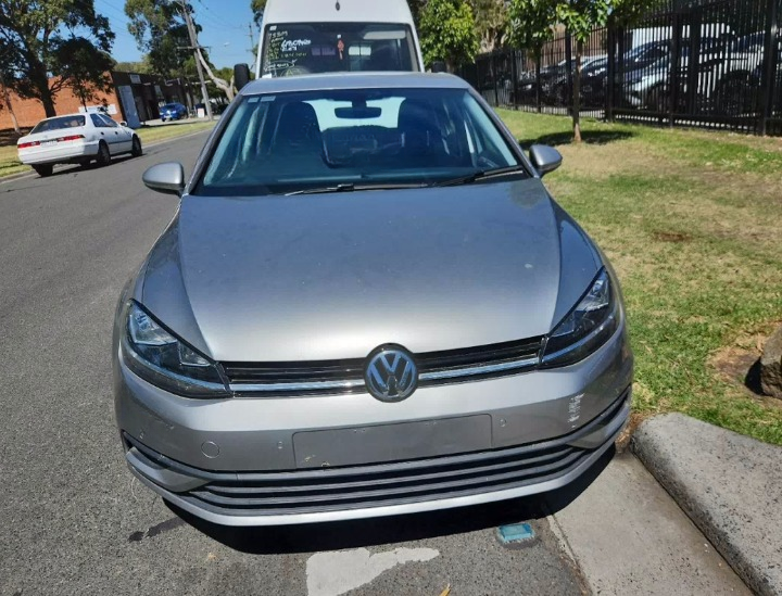 Used Volkswagen, Golf Left Headlamp , Gen 7, Standard/Trendline/Comfortline/Alltrack, Halogen Type, 03/17-08/20 – main images - All Good Parts
