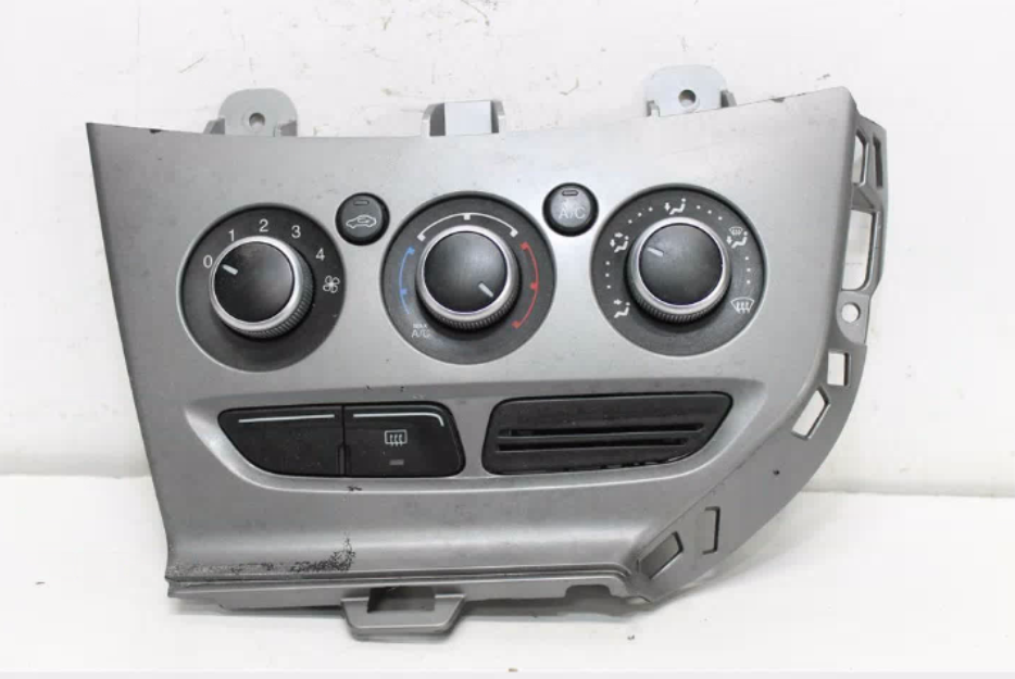 Used Ford, Focus Heater/Ac Controls Lw Standard Type 05/11 08/15 2013 – image 1 - All Good Parts