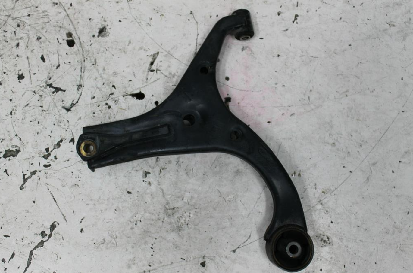 Used Kia, Rio Left Front Lower Control Arm Jb 05/05 07/11 2010 – image 1 - All Good Parts