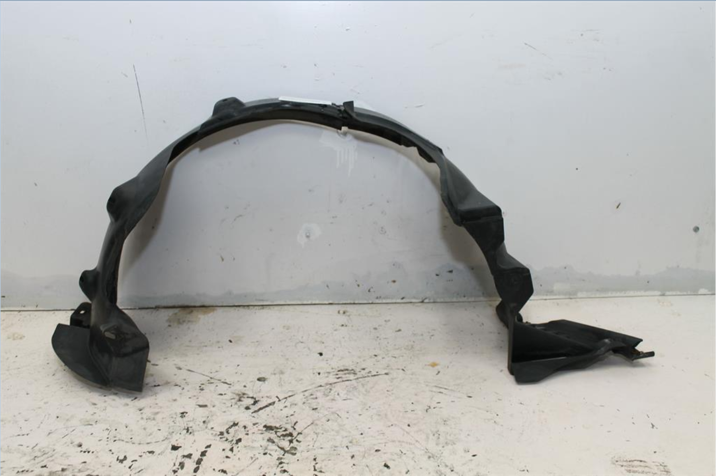 Used Holden, Barina Left Guard Liner Tm Front Cd/Cdx/Ls/Lt 09/11 12/18 2012 – image 1 - All Good Parts