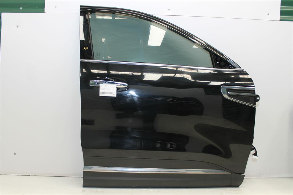 Used Renault, Koleos Right Front Door Xzg 05/16 2023 – image 1 - All Good Parts