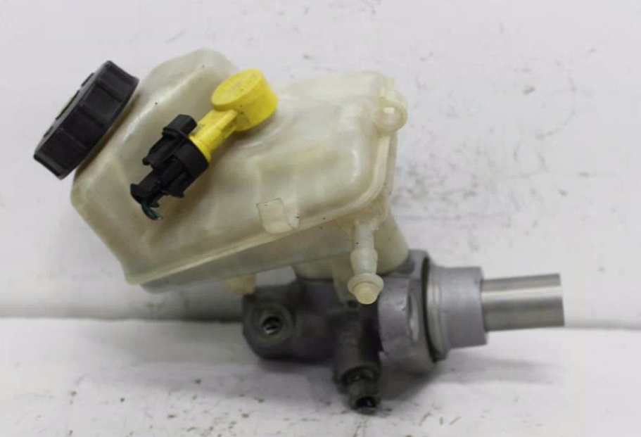 Used Holden, Cruze Master Cylinder Jh 03/11 01/17 2012 – image 1 - All Good Parts