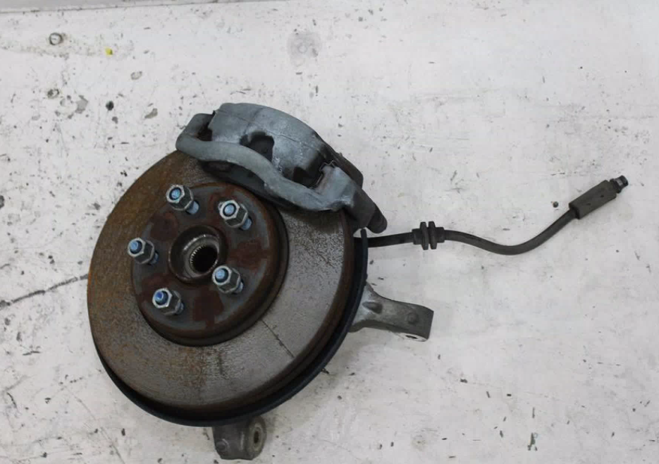Used Holden, Cruze Left Front Hub Assembly Jh 1.4 Petrol 105Pcd 03/11 01/17 2012 – image 1 - All Good Parts