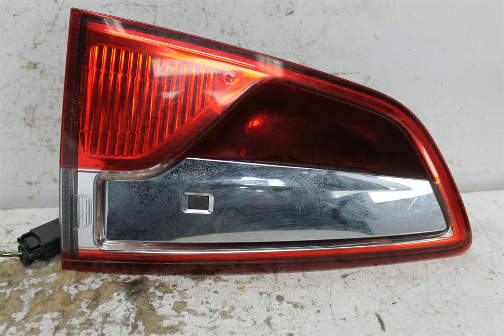 Used Ford, Ecosport Rear Garnish Tailgate Lamp (Rh Side) Bk 11/13 09/17 2014 – image 1 - All Good Parts