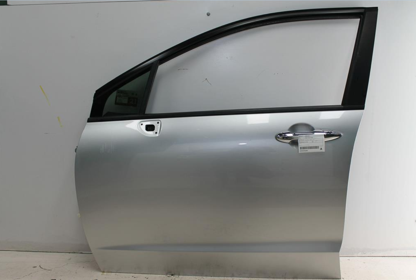 Used Honda, Odyssey Left Front Door Rb (10Th Vin = 9/A/B/C/D) 04/09 12/13 2011 – image 1 - All Good Parts
