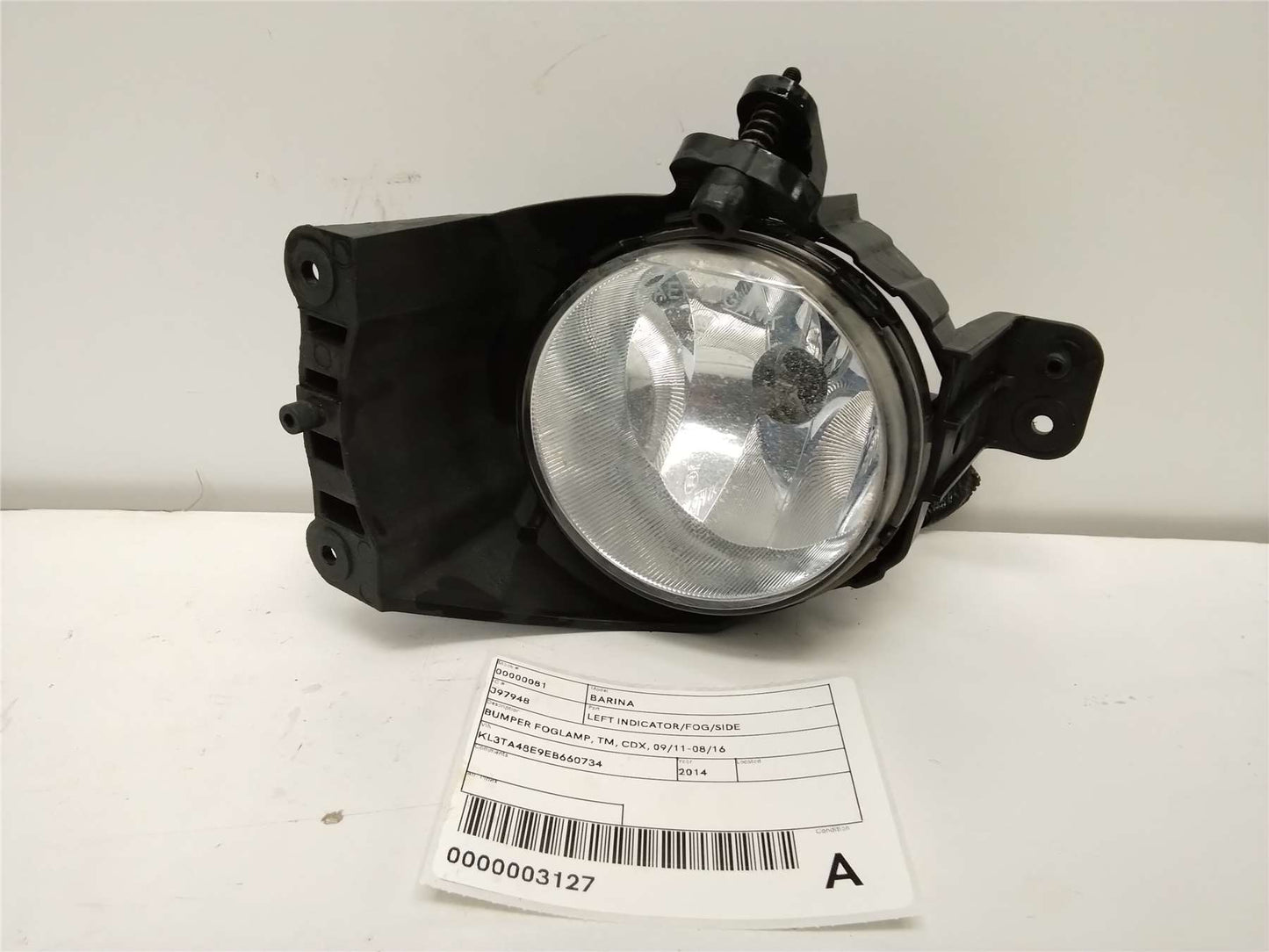Used Holden, Barina Left Indicator/Fog/Side Bumper Foglamp Tm Cdx 09/11 08/16 2014 – image 1 - All Good Parts