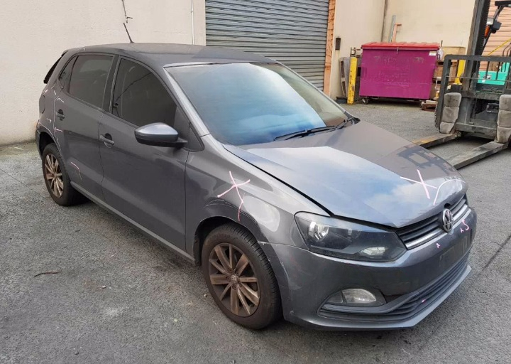 Used Volkswagen, Polo Left Headlamp , 6R, Halogen, Round Reflector Type, 05/14-09/17 – main images - All Good Parts