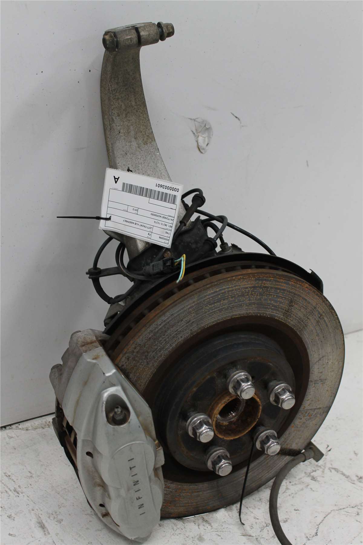 Used Infiniti, FX37 Left Front Hub Assembly S51 08/12 12/13 2013 – image 1 - All Good Parts