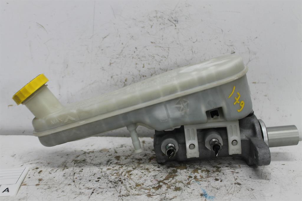Used Fiat, Freemont Master Cylinder Jf 04/13 01/17 2013 – image 1 - All Good Parts
