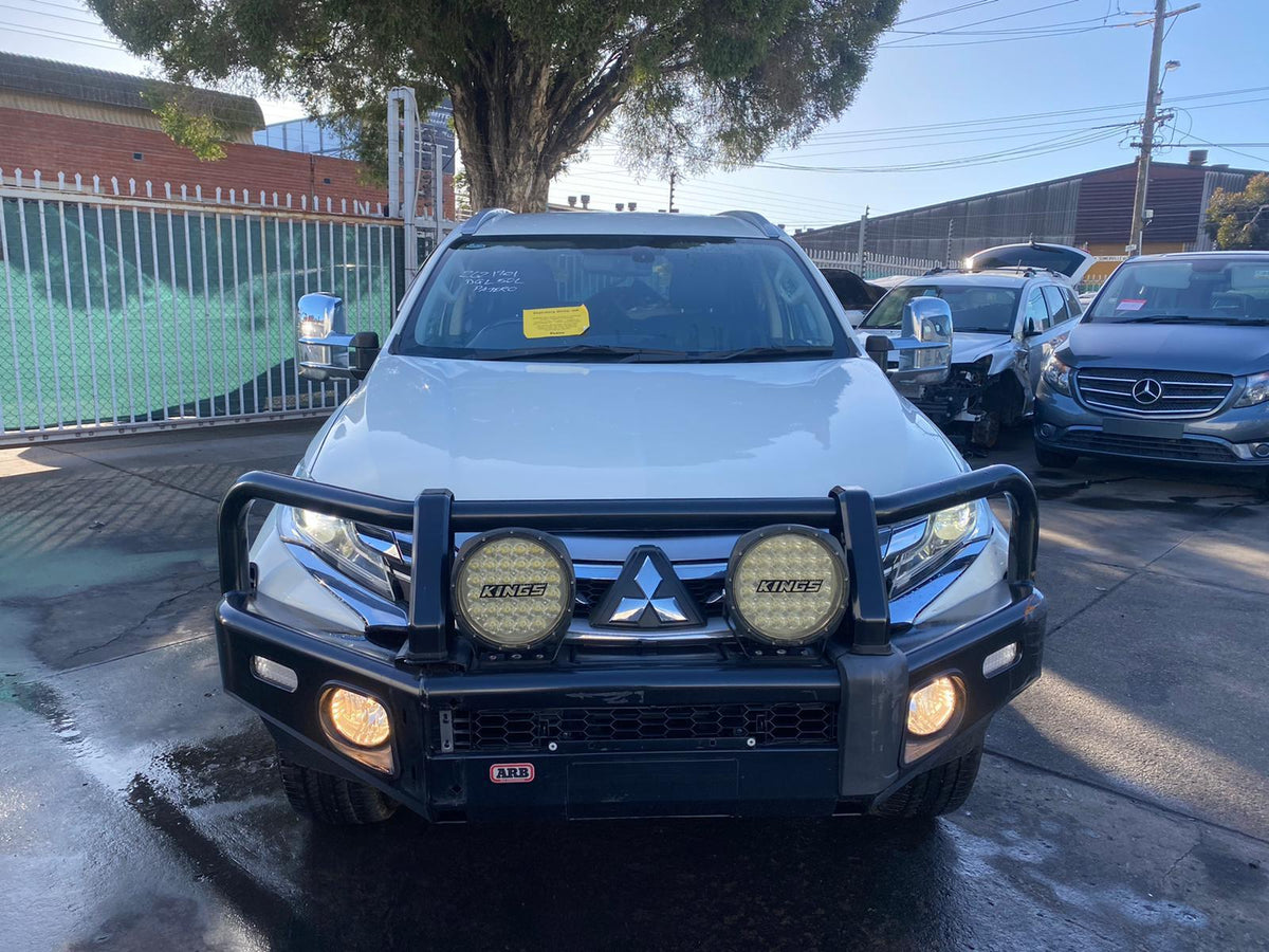 Used Mitsubishi, Pajero Trans/Gearbox , Auto, 4Wd, Diesel, 2.4, 4N15, Turbo, Pajero Sport, W/ Transfer Case, Qe-Qf, 10/15 – main images - All Good Parts
