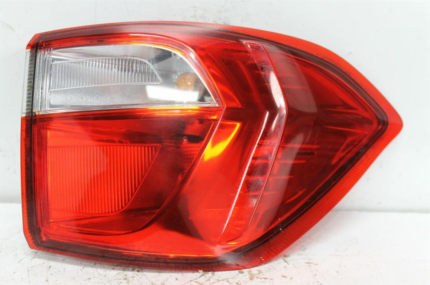 Used Ford, Ecosport Right Taillight In Body Bk 11/13 09/17 2013 – image 1 - All Good Parts
