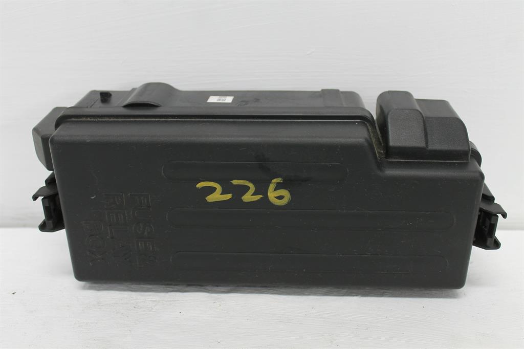 Used Ssangyong, Rexton Fuse Box Diesel 2.2 Turbo Y400/Y450 10/18 2023 – image 1 - All Good Parts