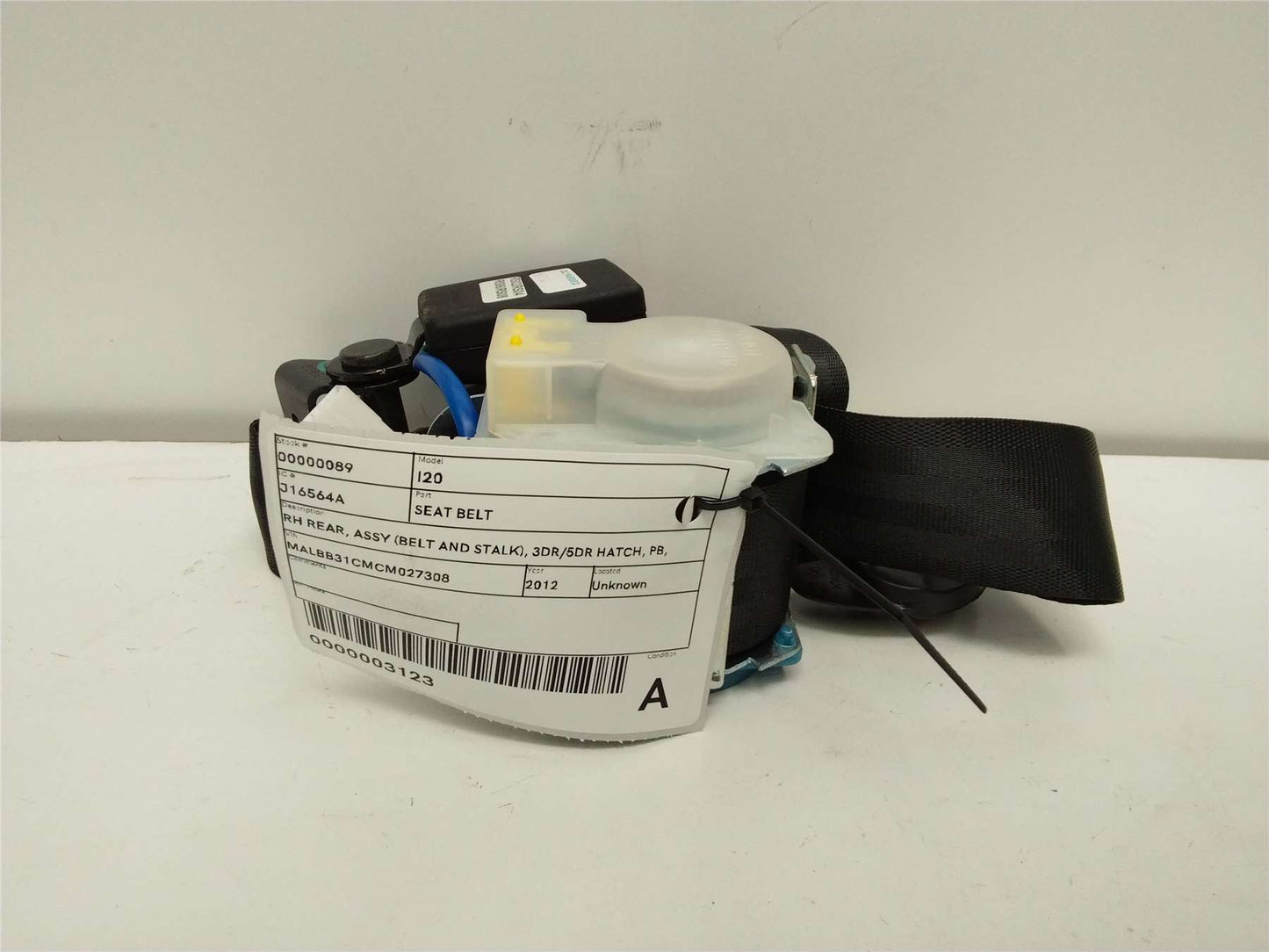 Used Hyundai, I20 Seat Belt Rh Rear Assy (Belt And Stalk) 3Dr/5Dr Hatch Pb 07/10 12/15 2012 – image 1 - All Good Parts