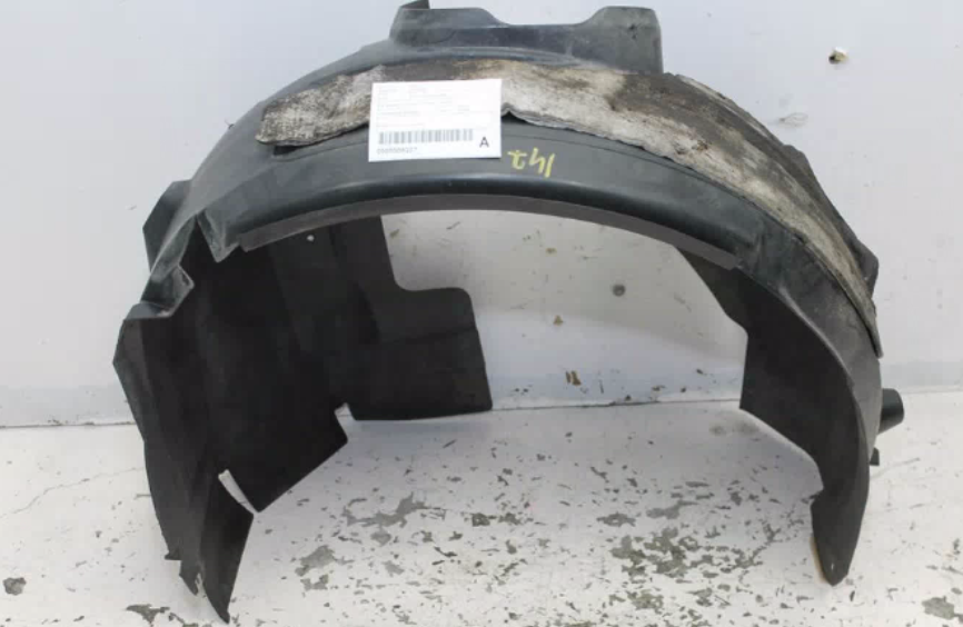 Used Ford, Focus Left Guard Liner Lw Front 2.0 Eng Type 05/11 08/15 2013 – image 1 - All Good Parts