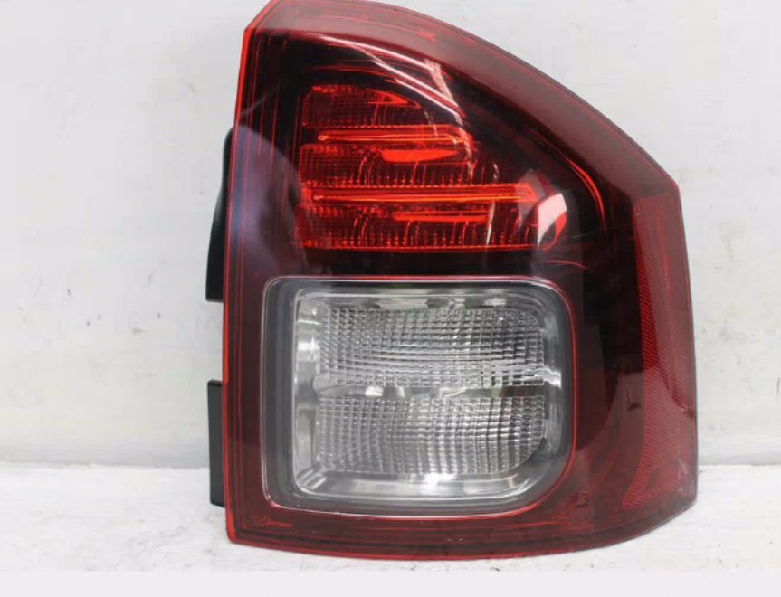 Used Jeep, Compass Right Taillight Mk In Body Smoked Bezel 03/13 12/16 2014 – image 1 - All Good Parts