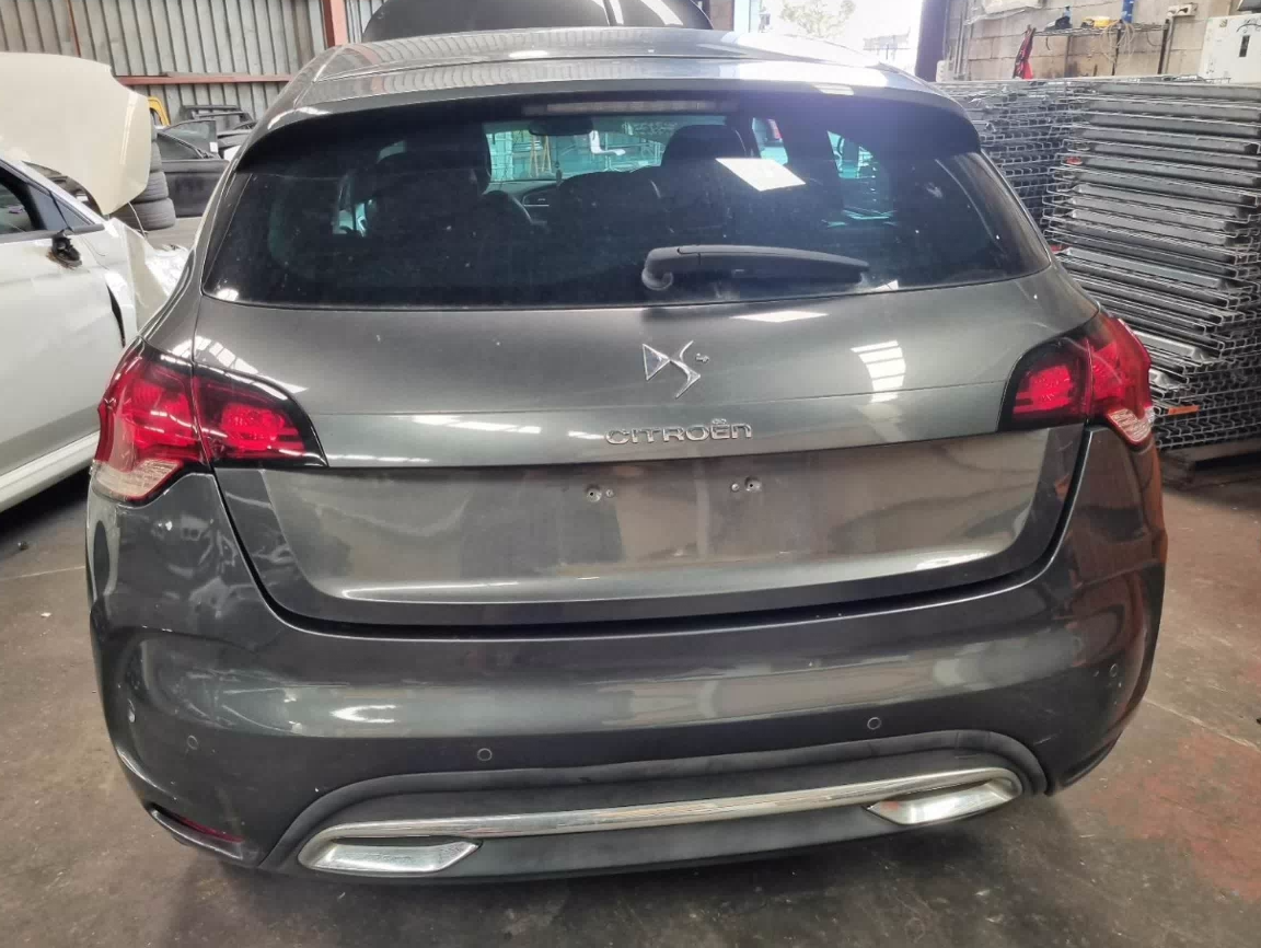 Citroen, Ds4 Left Headlamp , 2/12 - 12/16 *