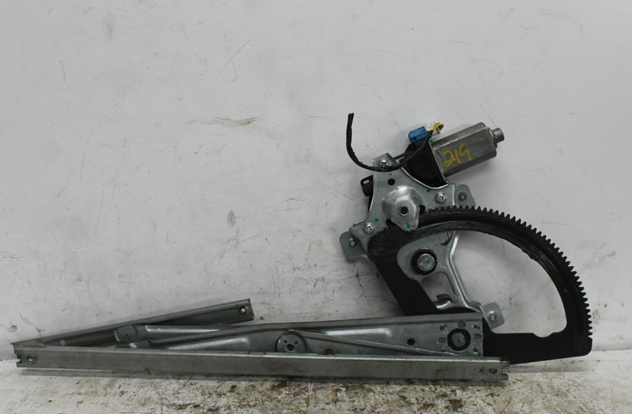 Used LDV, V80 Left Front Window Reg/Motor Van 01/13 2022 – image 1 - All Good Parts