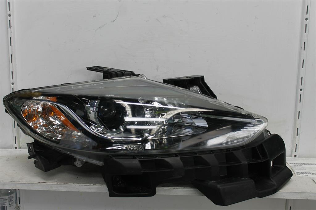 Used Mazda, CX9 Right Headlamp Tb Halogen Type 10/12 12/15 2015 – image 1 - All Good Parts