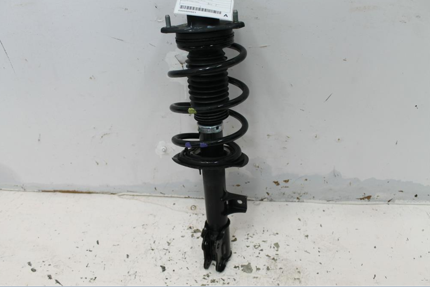 Used Hyundai, IX35 Right Front Strut Lm Series 4Wd 11/09 01/16 2010 – image 1 - All Good Parts