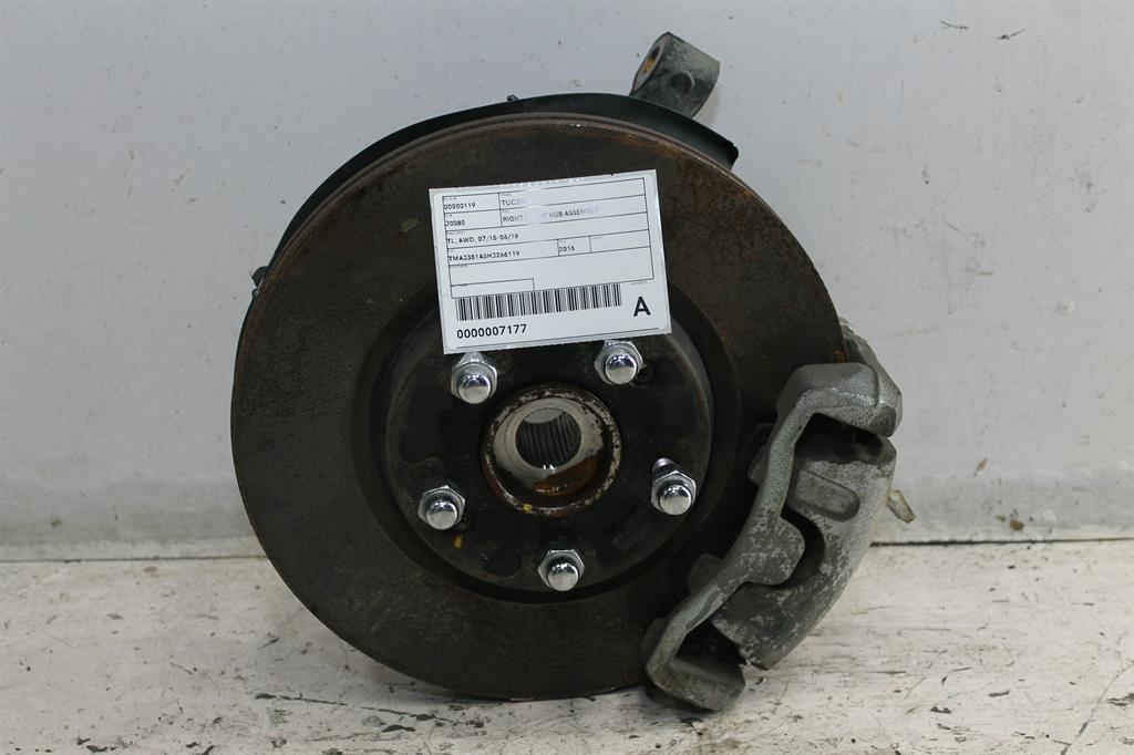 Used Hyundai, Tucson Right Front Hub Assembly Tl Awd 07/15 06/18 2016 – image 1 - All Good Parts