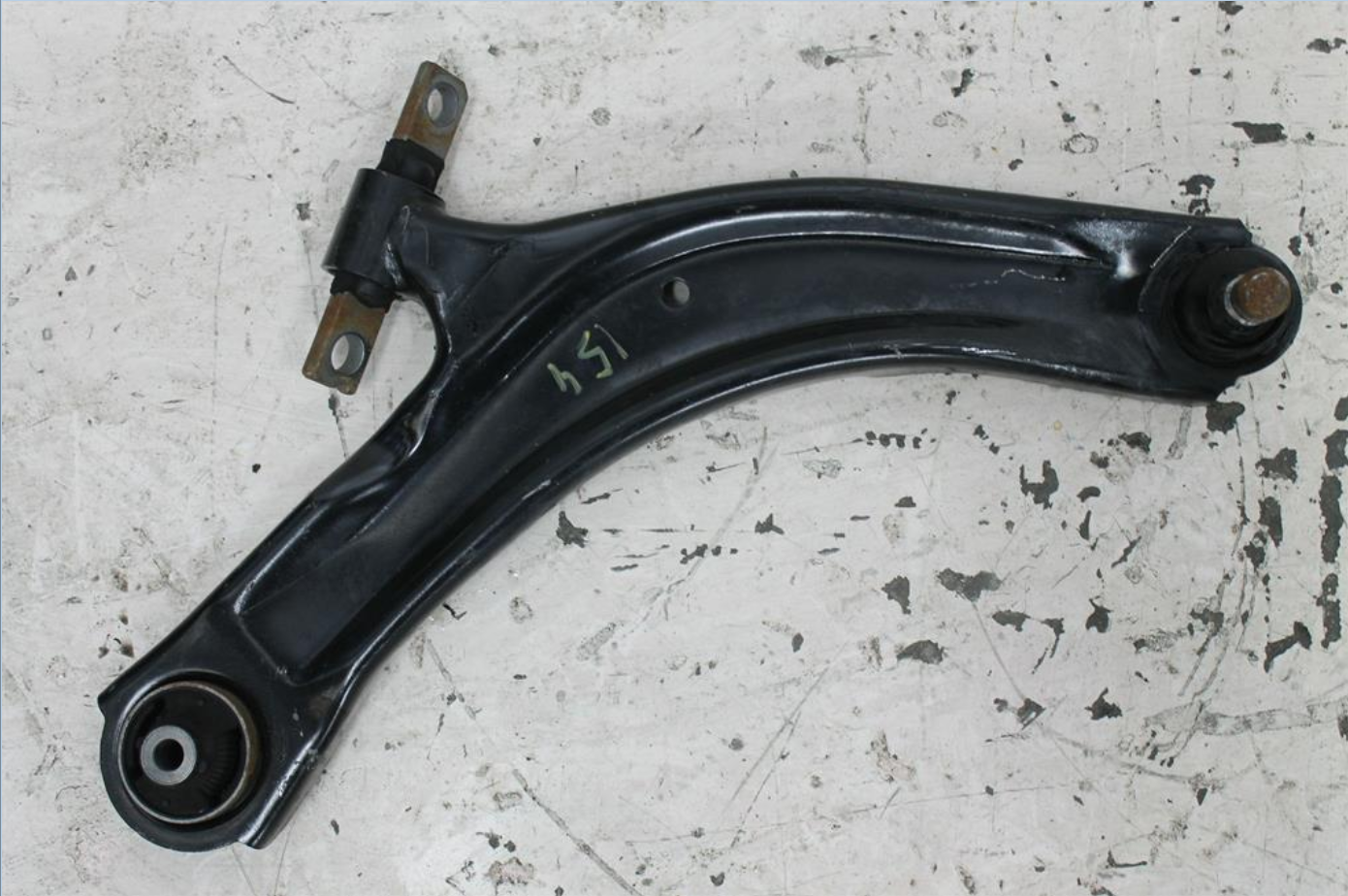 Used Nissan, Xtrail Right Front Lower Control Arm T31 10/07 12/13 2011 – image 1 - All Good Parts