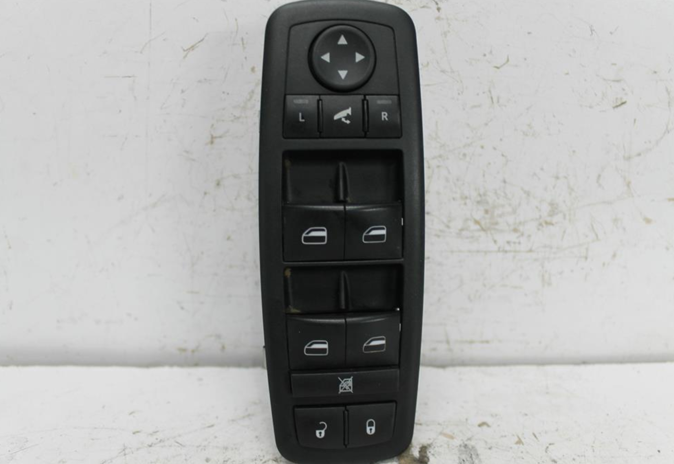 Used Dodge, Journey Power Window Switch Rh Front (Master Switch) Twin Plug Type Jc 05/08 07/11 2010 – image 1 - All Good Parts