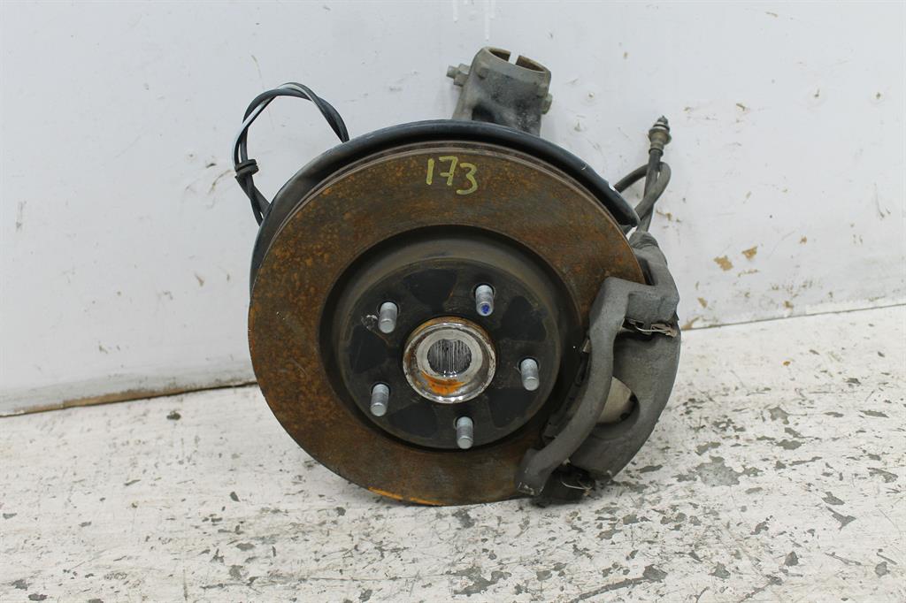 Used Nissan, Xtrail Right Front Hub Assembly T32 02/14 07/22 2018 – image 1 - All Good Parts