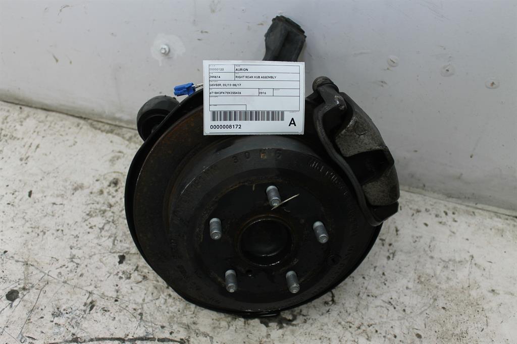 Used Toyota, Aurion Right Rear Hub Assembly Gsv50R 02/12 08/17 2016 – image 1 - All Good Parts