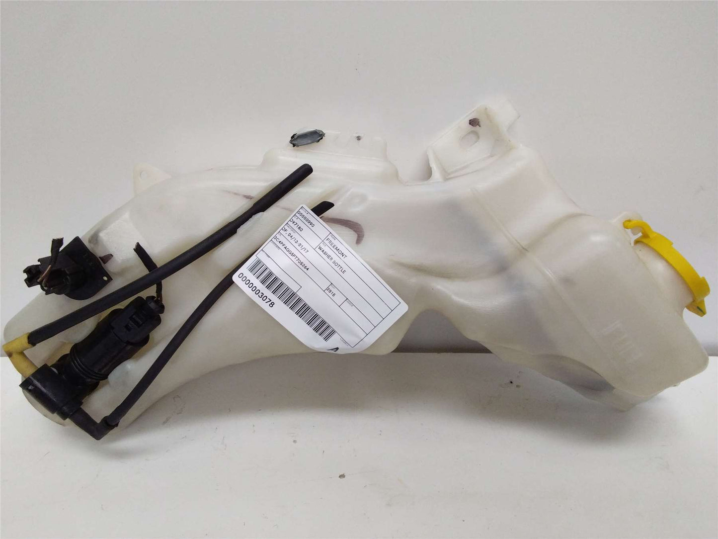 Used Fiat, Freemont Washer Bottle Jf 04/13 01/17 2015 – image 1 - All Good Parts