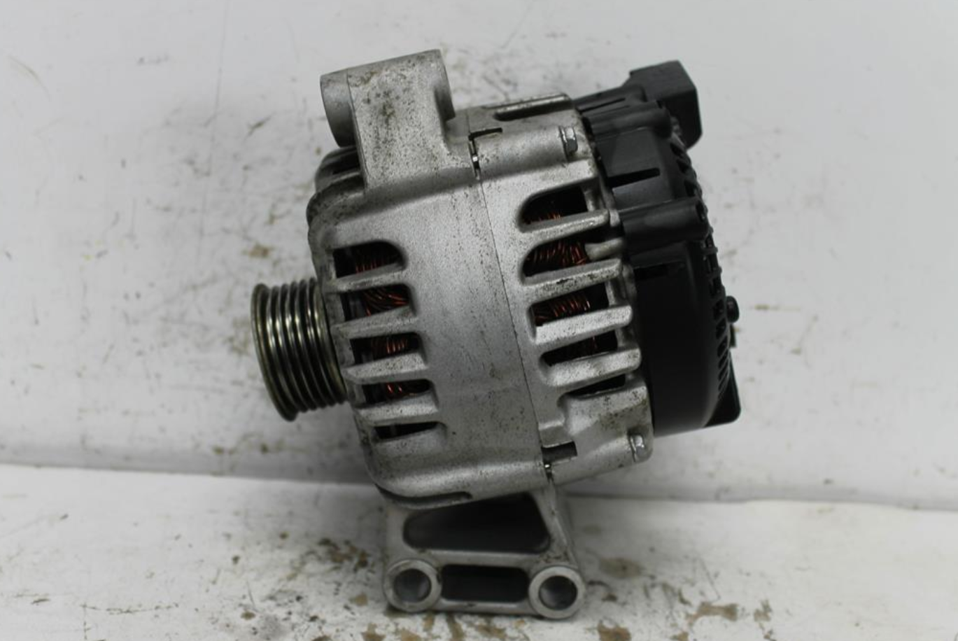 Used Ford, Ecosport Alternator Petrol 1.5 Bk 11/13 09/17 2017 – image 1 - All Good Parts