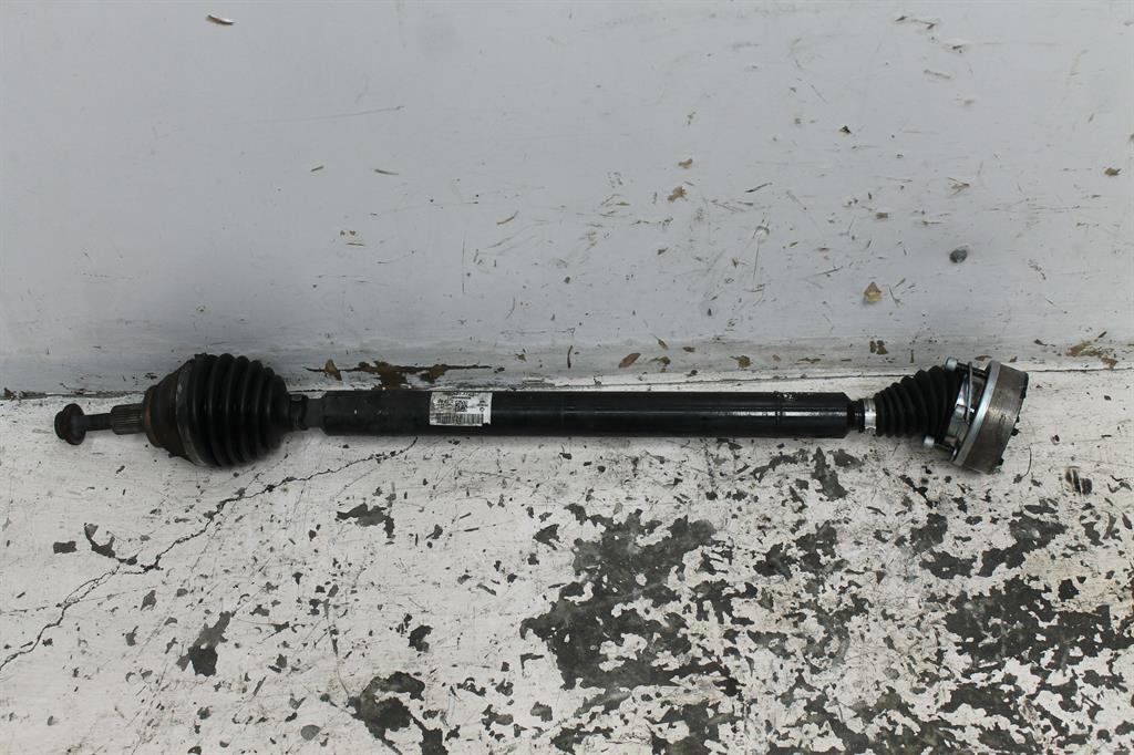 Used Volkswagen, Golf Right Driveshaft Front Manual T/M Petrol 1.4 Gen 7 12/12 03/17 2013 – image 1 - All Good Parts
