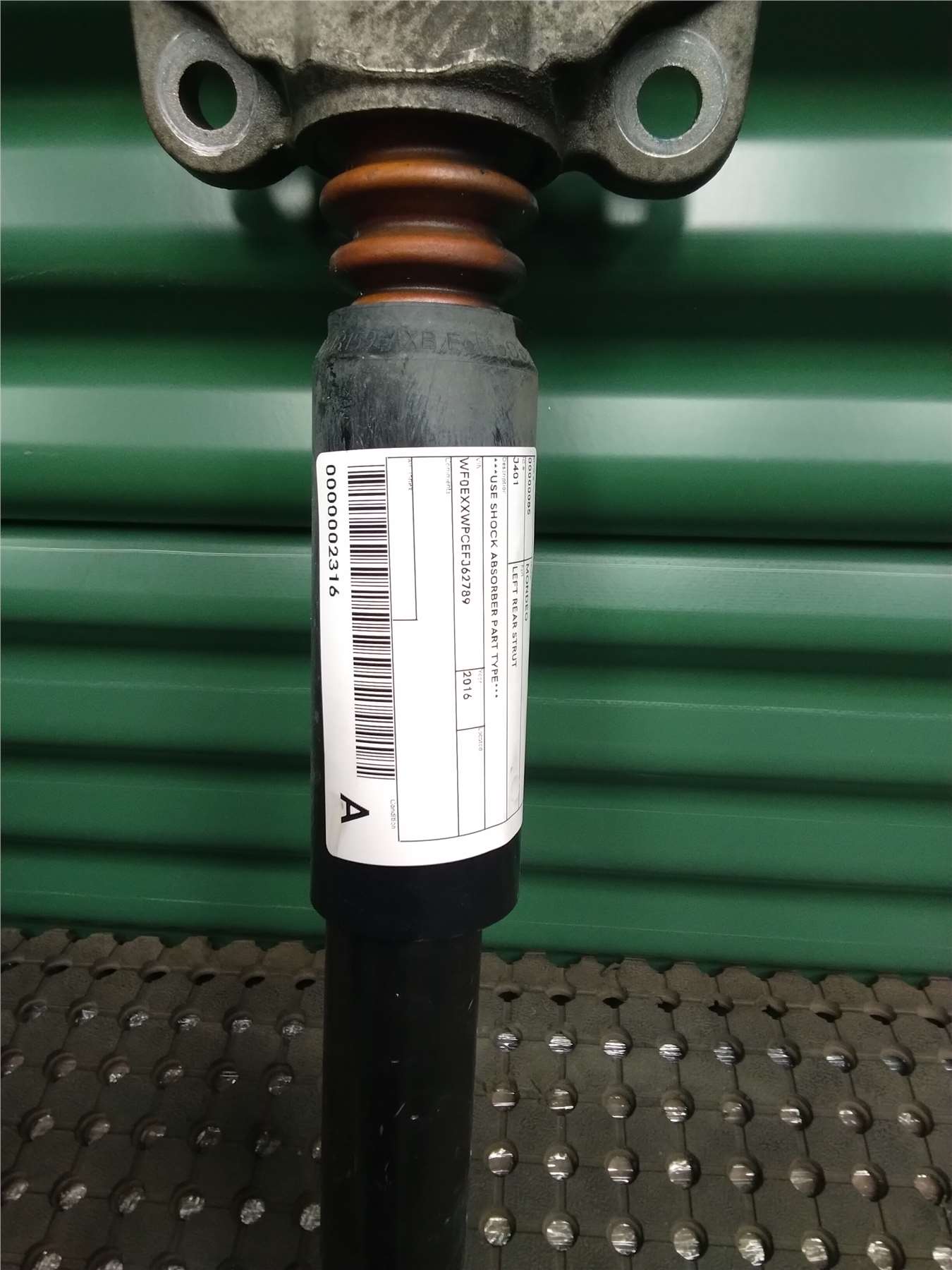 Used Ford, Mondeo Left Rear Strut 2015 – image 1 - All Good Parts
