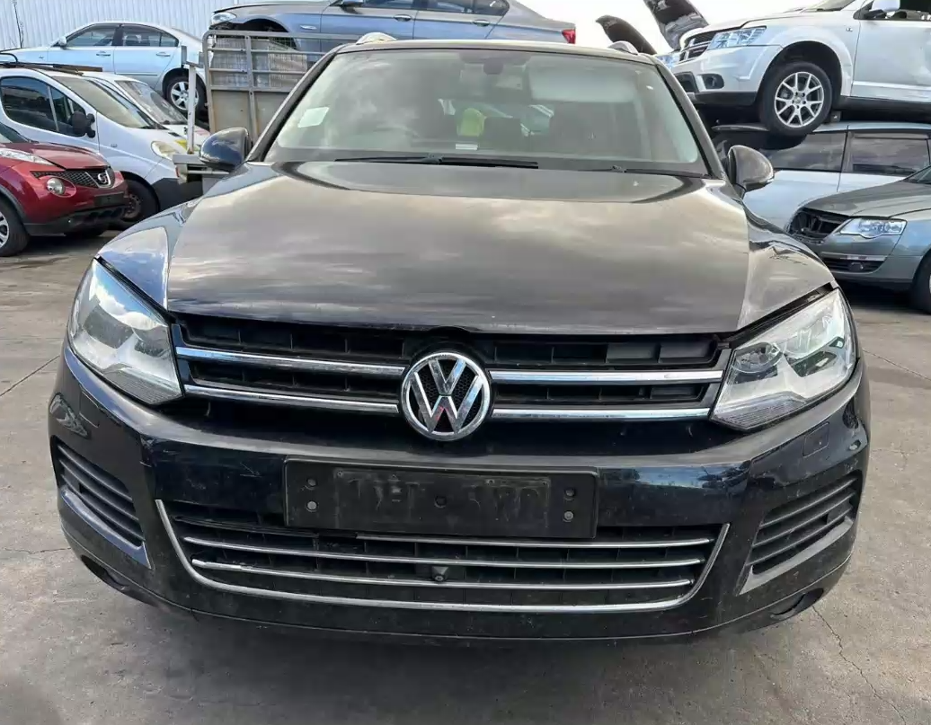 Used Volkswagen, Touareg Left Headlamp , 7P, Xenon, 12/10-07/14 – main images - All Good Parts